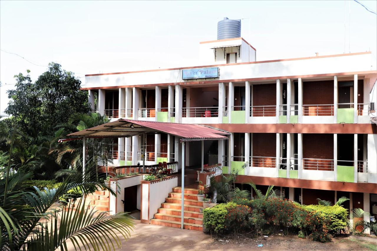 River Palace - A Valley View Hotel Panchgani Dış mekan fotoğraf