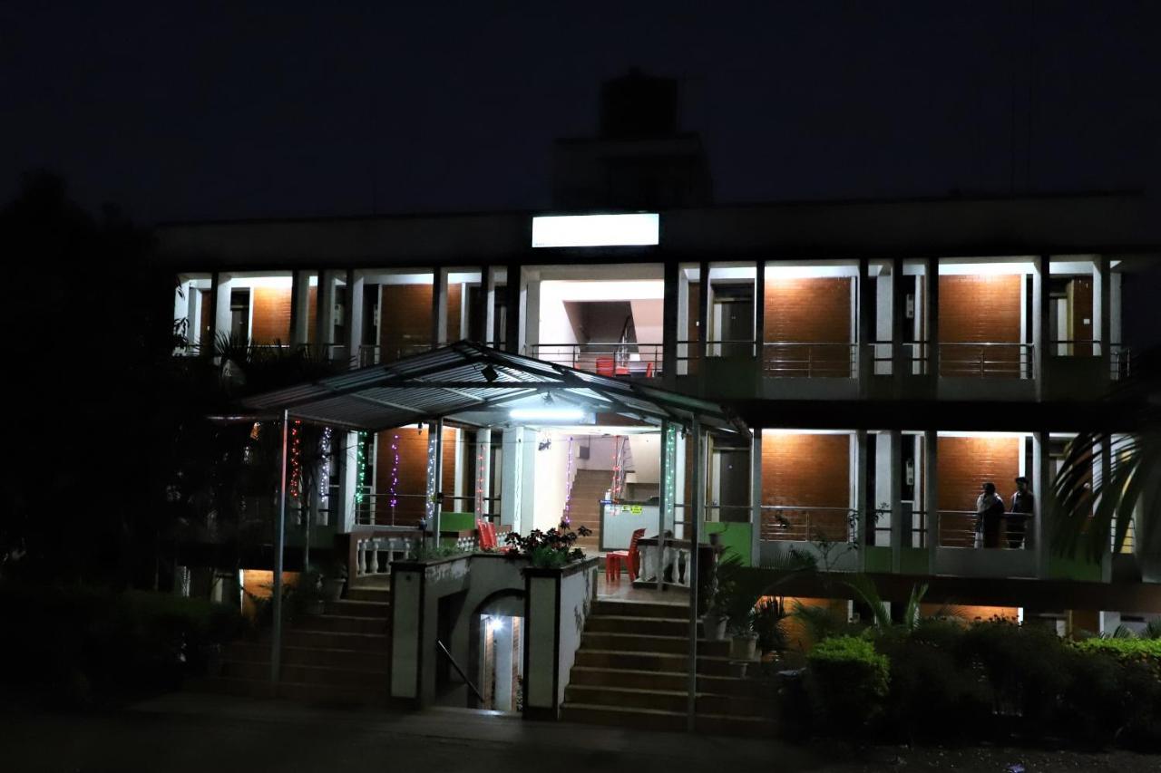 River Palace - A Valley View Hotel Panchgani Dış mekan fotoğraf