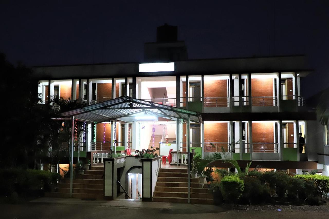River Palace - A Valley View Hotel Panchgani Dış mekan fotoğraf